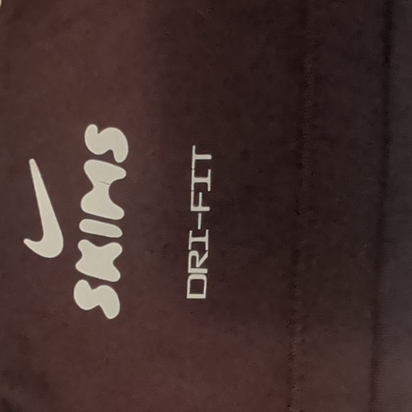 Nike X Skims Micro Scoop Bra L Currant - Picture 4 of 6